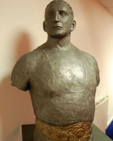 Douglas-Clark-bust.jpg