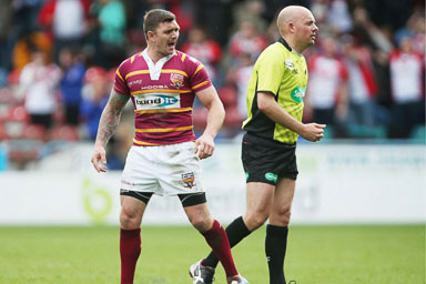Giants-v-Saints-h-cup-tie-2014-Brough-berates-ref-Bentham.jpg