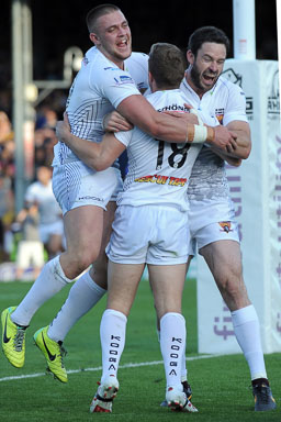 Leeds-v-Giants-12-6-14-Wood-scores---Johnson-and-Bailey.jpg