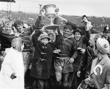 Hudd-v-Wakefield-Champs-Final-1962,-Kilroy-l-Close-r.jpg