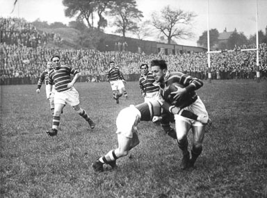 Lionel-Cooper-v-Hunslet-at-Fartown-8-Oct-1949.jpg