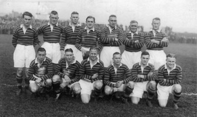Huddersfield_1938-39_Y_Cup_winners.jpg