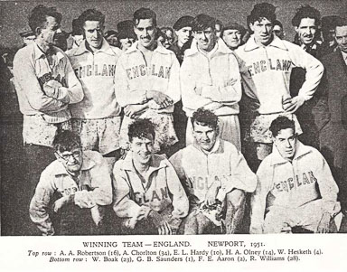 Bill-Boak---England-X-Country-Team-1951.jpg