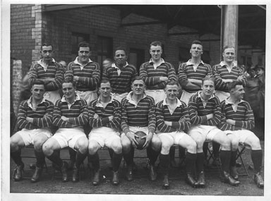 Les_s_dad_Huddersfield_Rugby_League_Club_Team_Photo.jpg